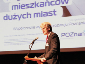 Der Präsident der Stadt Poznań, Ryszard Grobelny, eröffnet die Konferenz