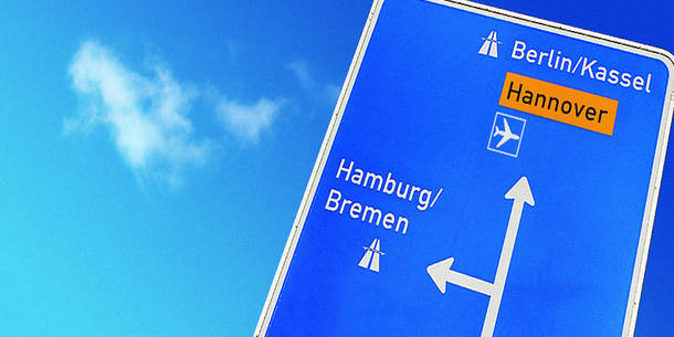 Autobahnschild Richtung Hannover