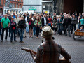 Gitarrenspieler vor Publikum