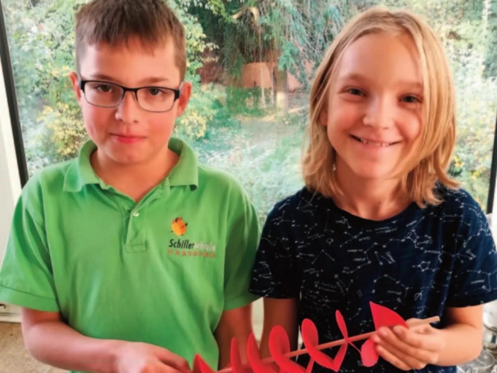 Zwei Kinder