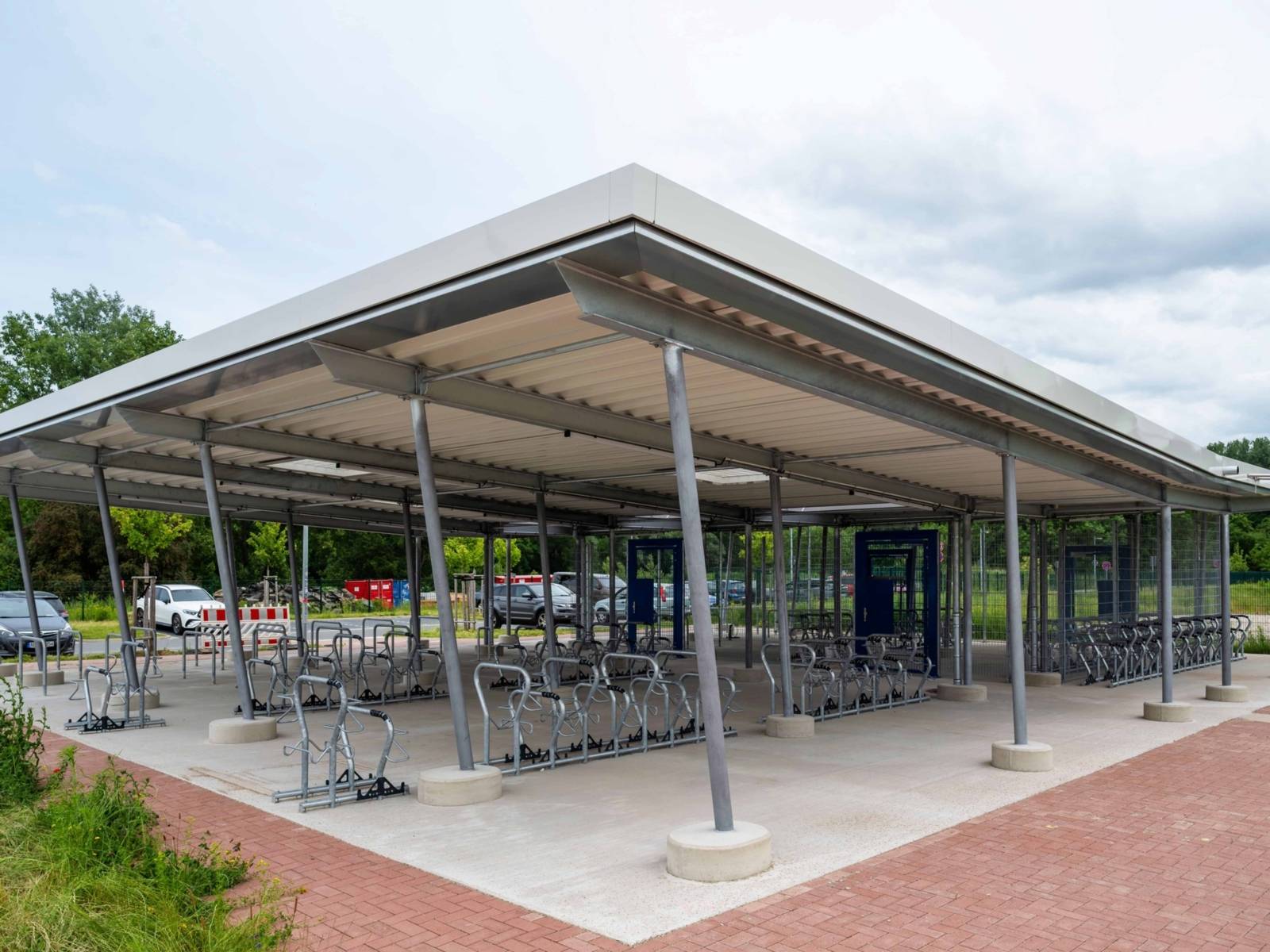 Die Bike-and-Ride-Anlage am Stadtbahnendpunkt Hemmingen