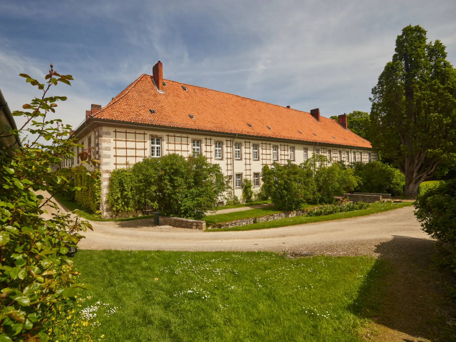 Das Kloster Wülfinghausen wurde 1236 geründet.