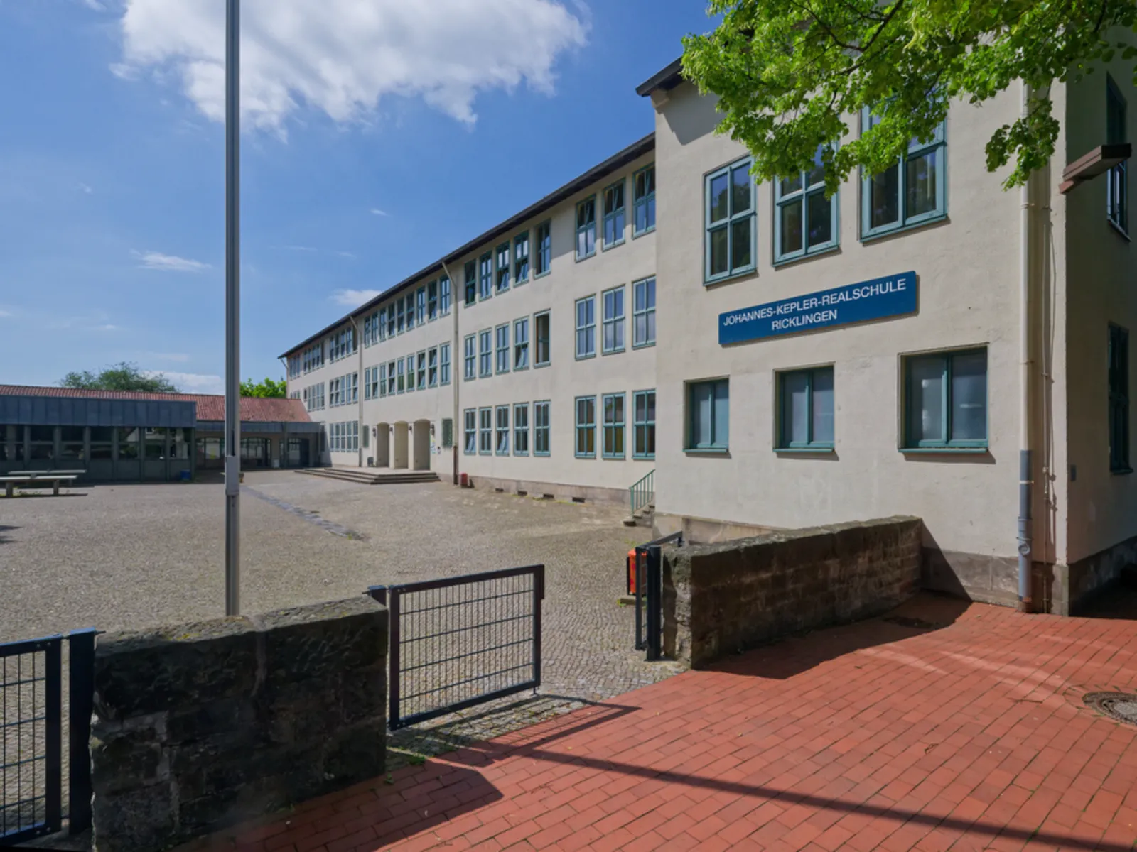 Foto der weiterführenden Schule Johannes-Kepler-Realschule