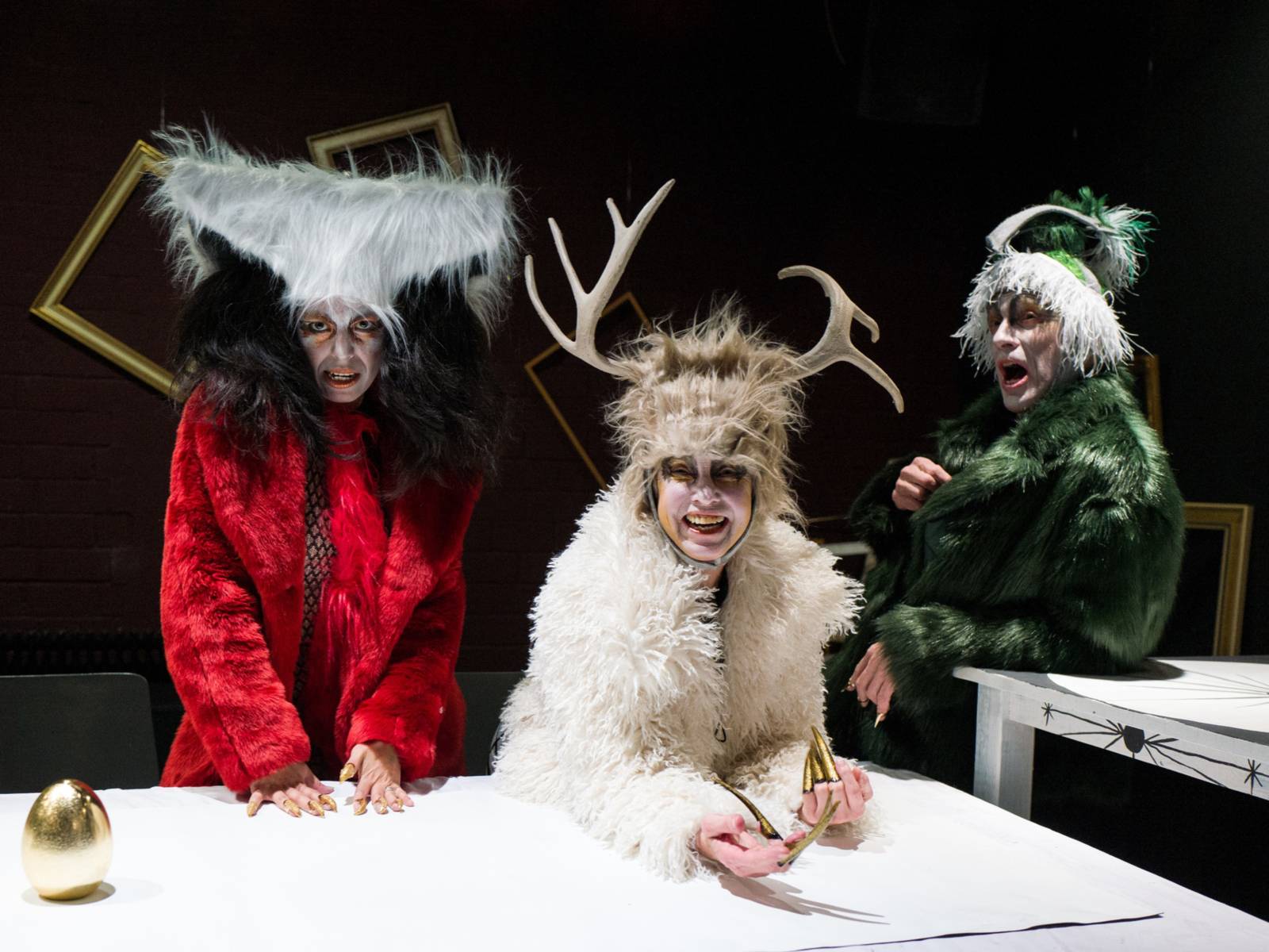 Quartier Theater 'Leonora-Milch der Träume'