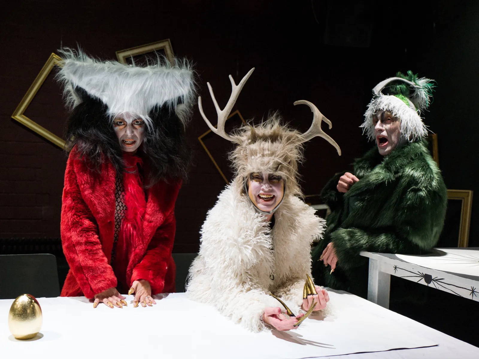 Quartier Theater 'Leonora-Milch der Träume'