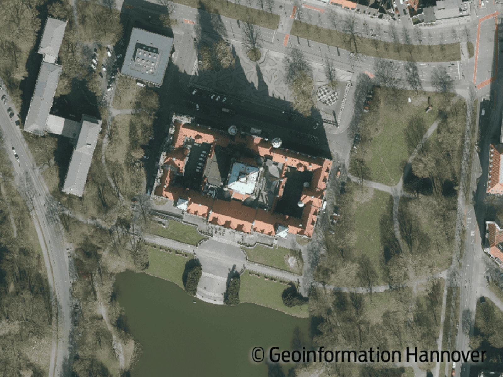 Ein digitales Orthophoto zeigt das Neue Rathaus.