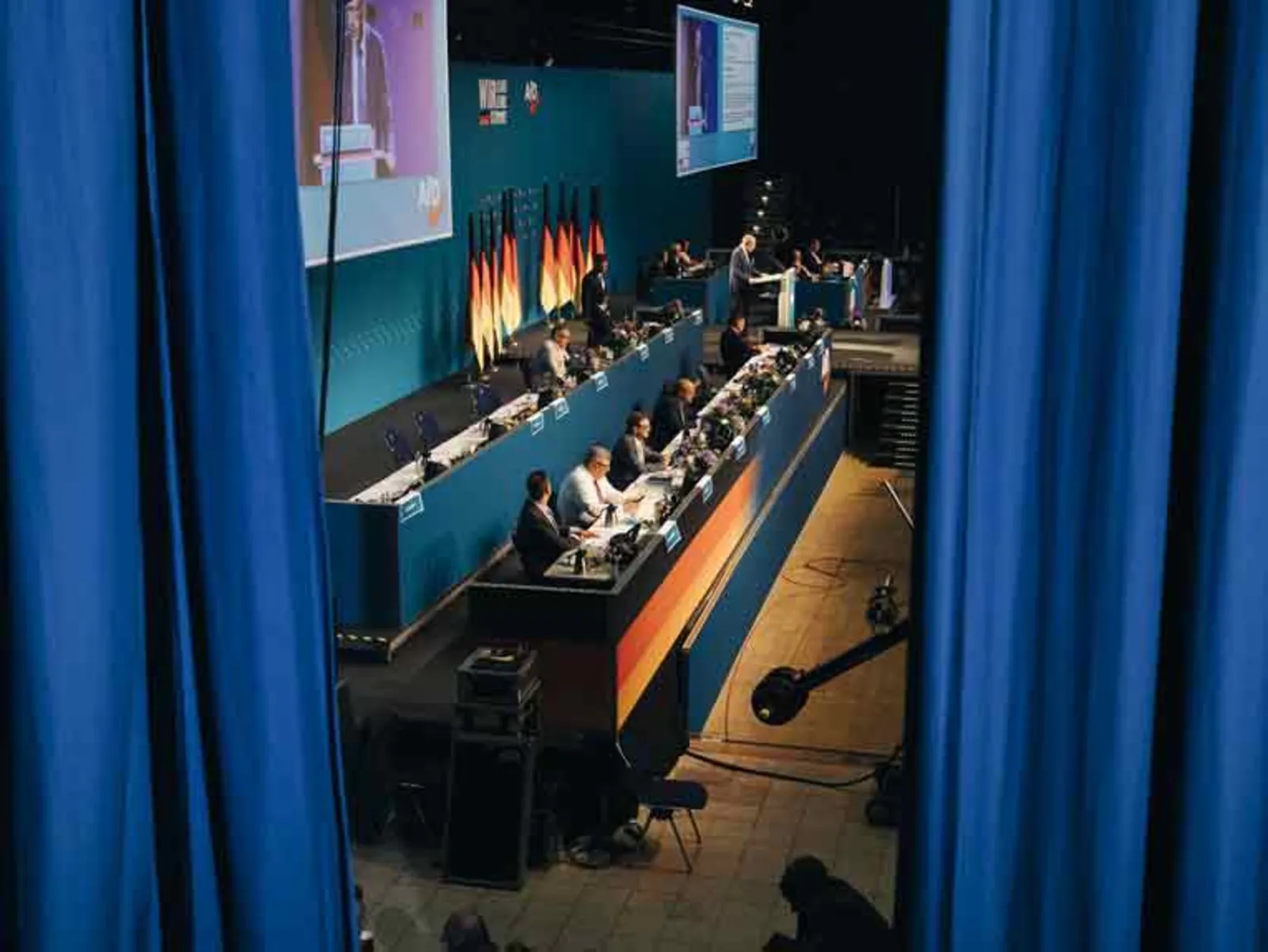 Blick auf das Podium beim AfD-Parteitag in Essen, Juni 2024.