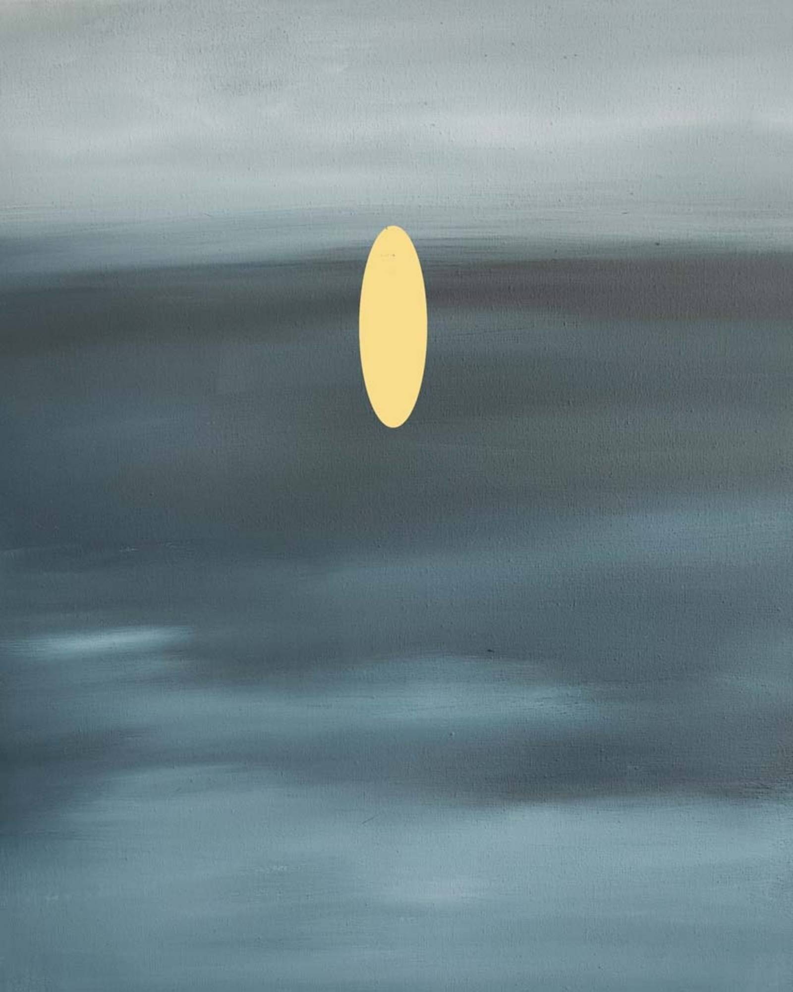 Zu sehen ist eine abstrakte Malerei von Harriet Sablatnig: auf einem grauen, verwaschenen Hintergrund ist ein längliches, gelbes Oval gemalt.