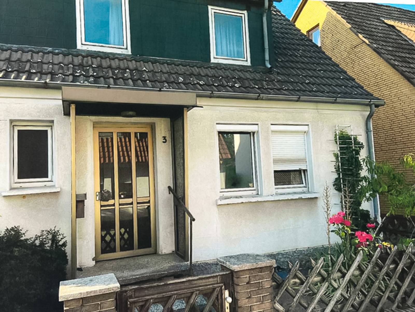 Ein Haus von außen.