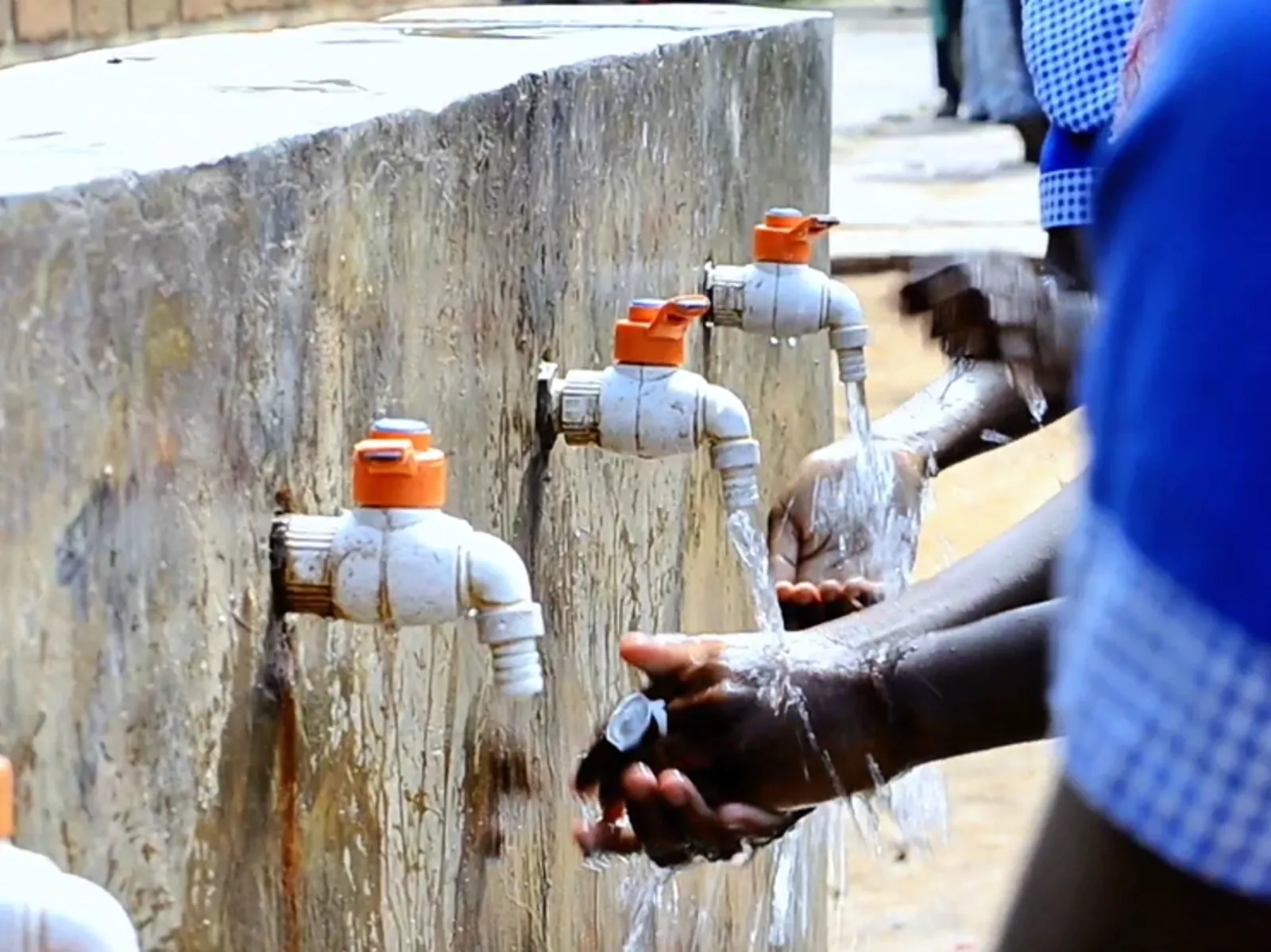 Wasserkiosk der Nayizi Primary School