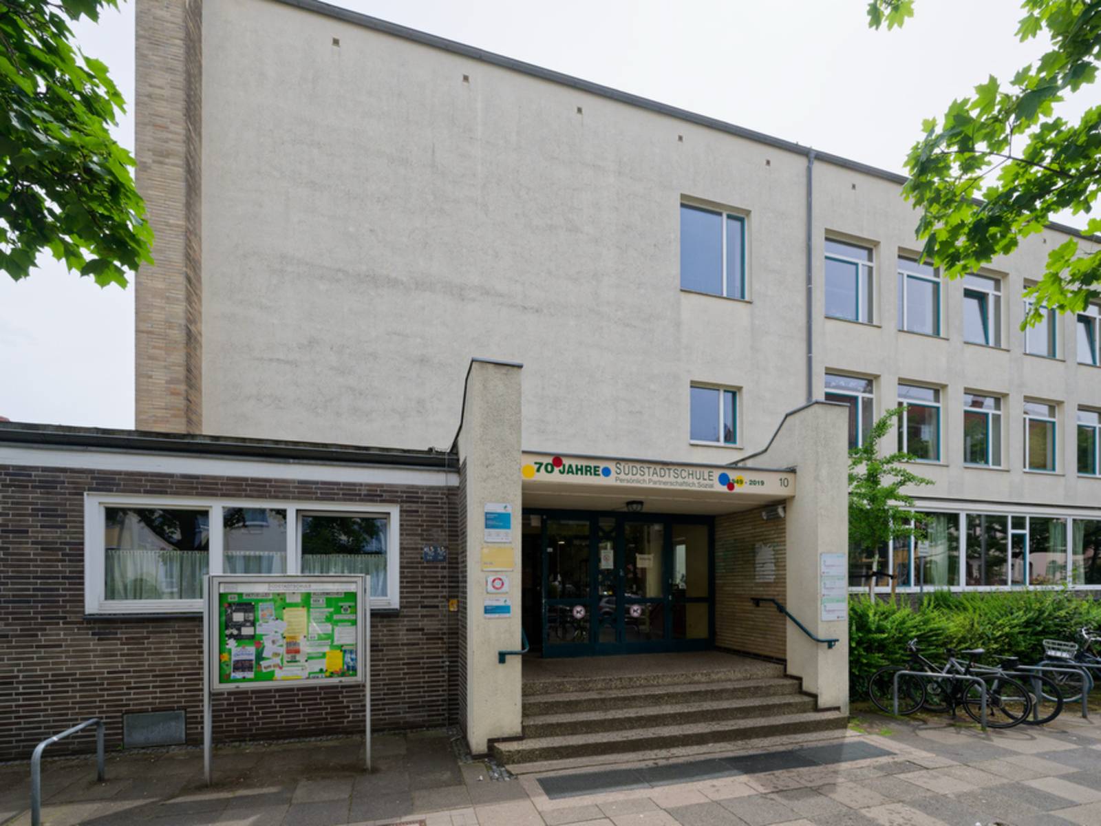 Foto der Schule SbpP Südstadtschule, Haupteingang