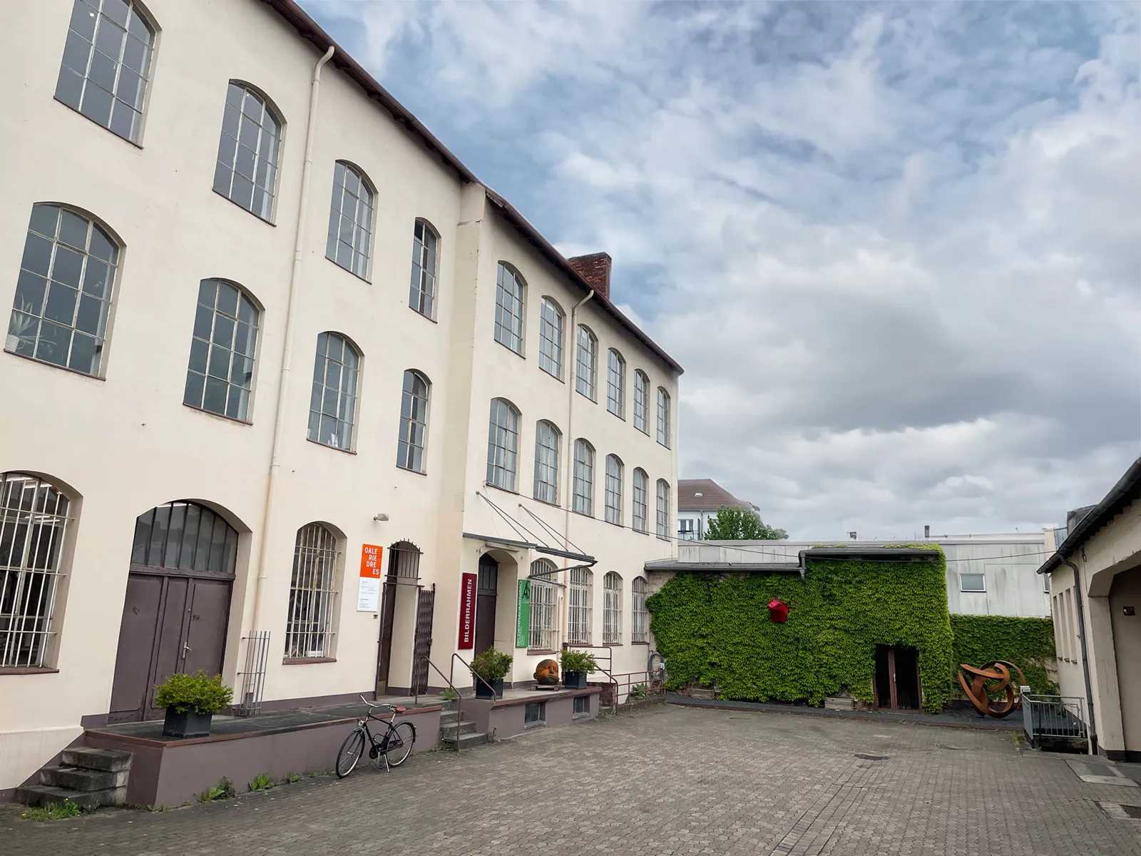 Außenansicht des Gebäudes