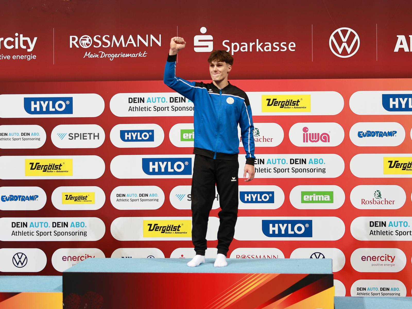 Gold vor heimischer Kulisse: Marcel Graf sicherte sich in der ZAG arena den deutschen Meistertitel. Der niedersächsische Turner steigerte sich nach Platz zwei in der Qualifikation im Finale noch einmal entscheidend und gewann Gold.