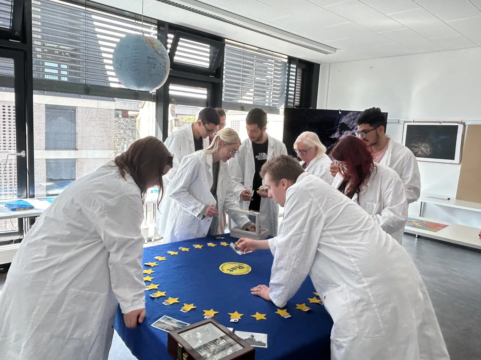 Auszubildende der Stadt Hannover haben Ende Mai an einem Planspiel über die Europäische Union teilgenommen