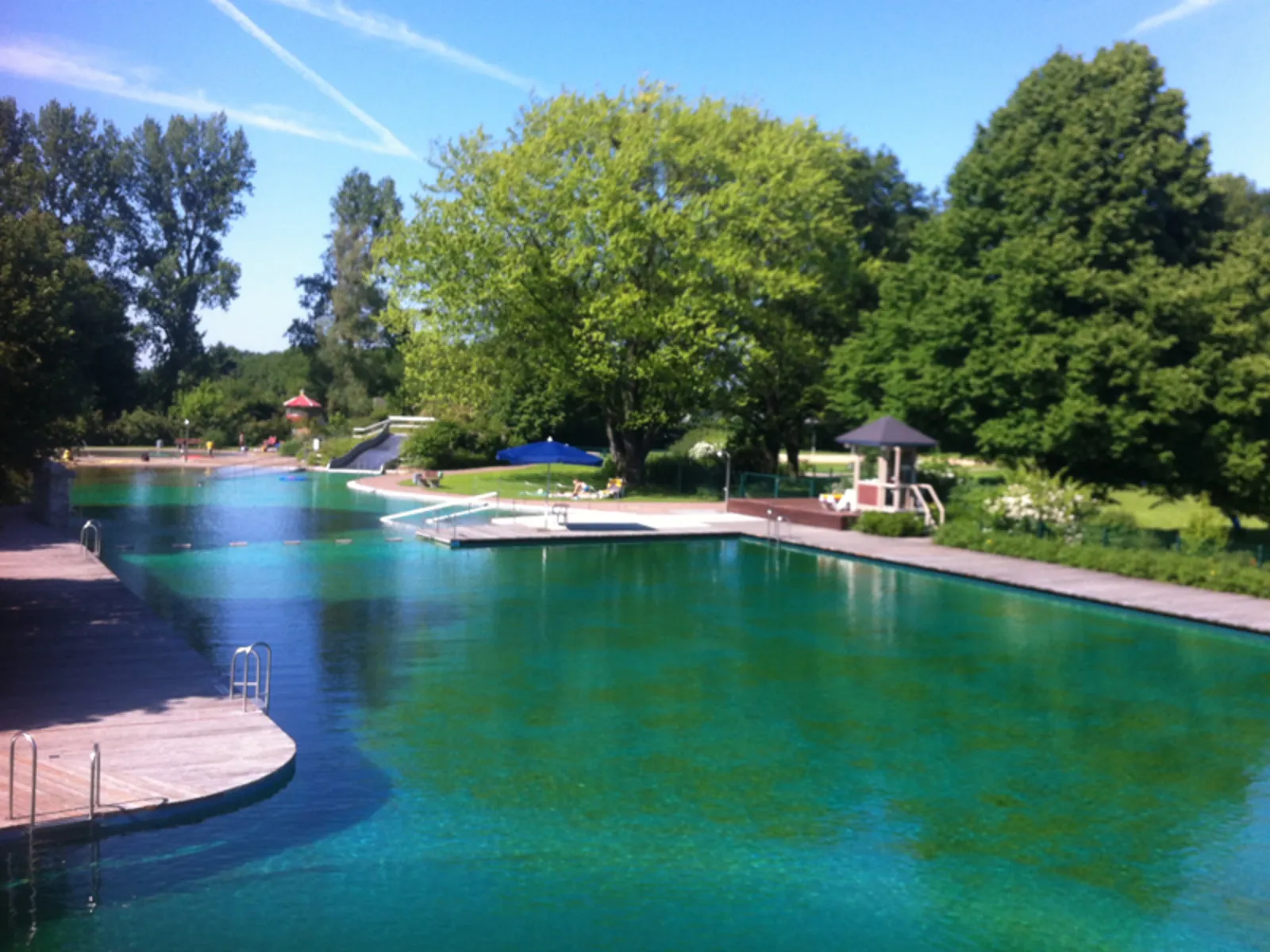 Das Naturbad Hainholz im Sommer