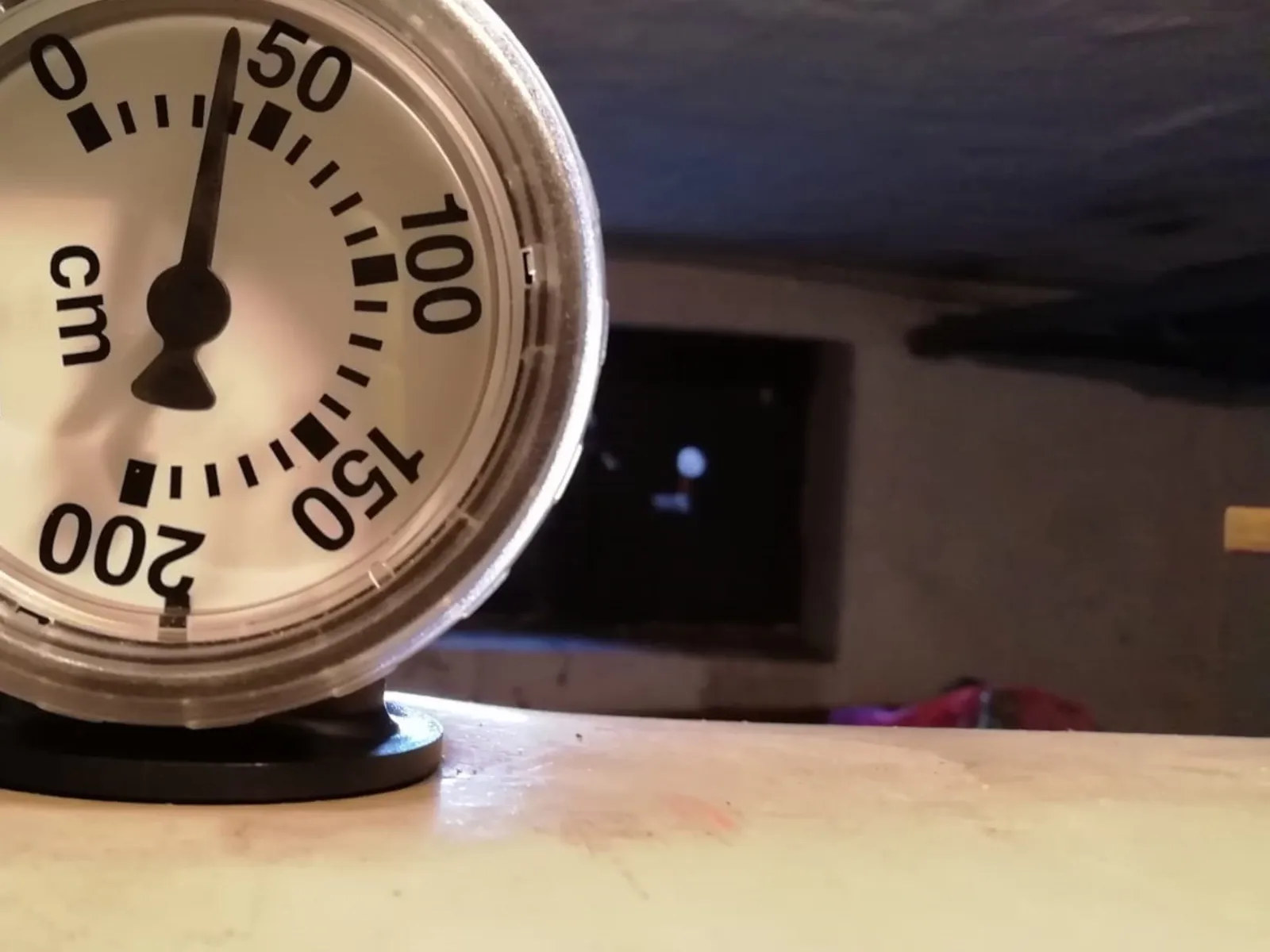 Ein Zähler auf einem Öltank.