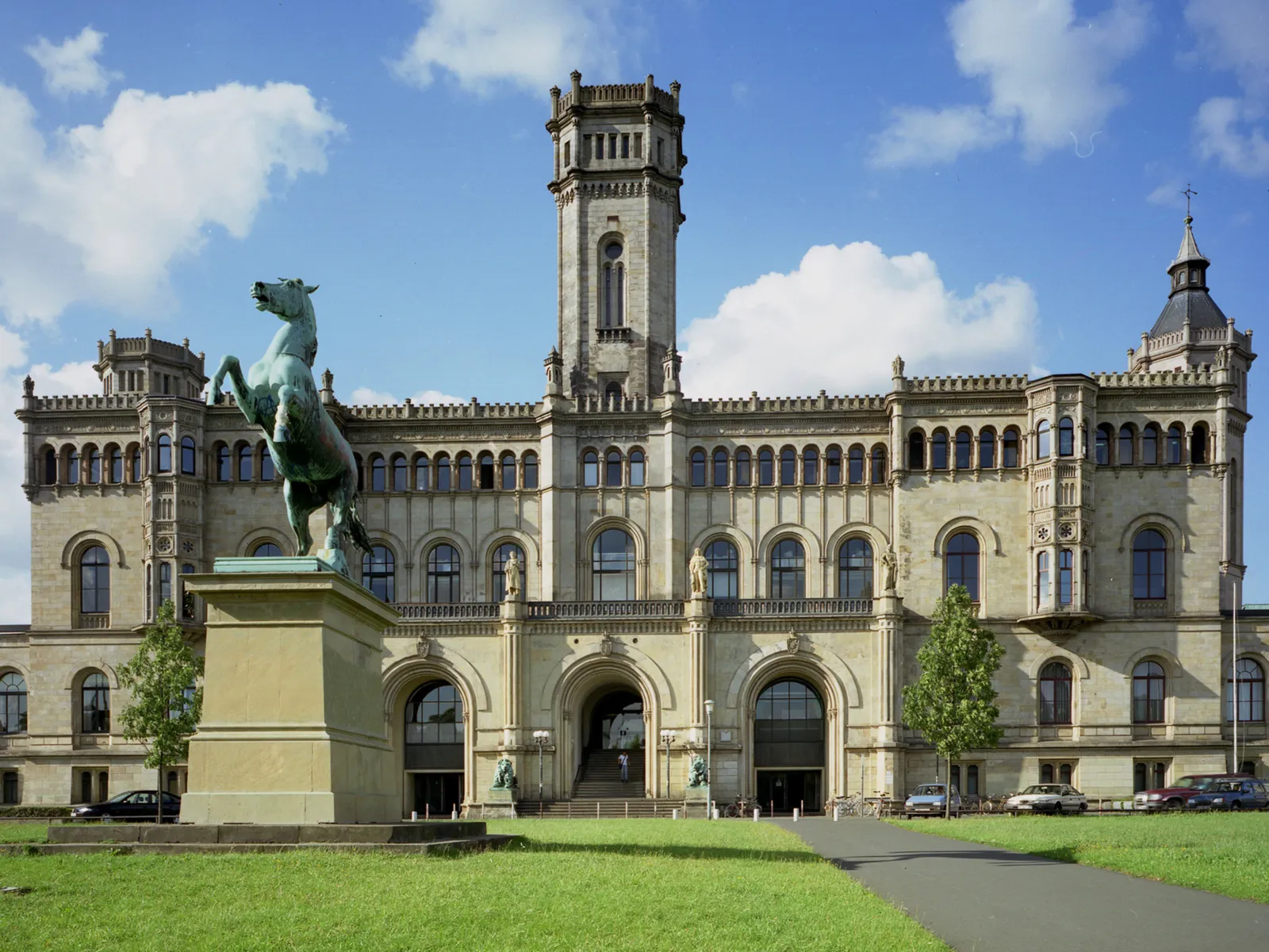 Leibniz Uni
