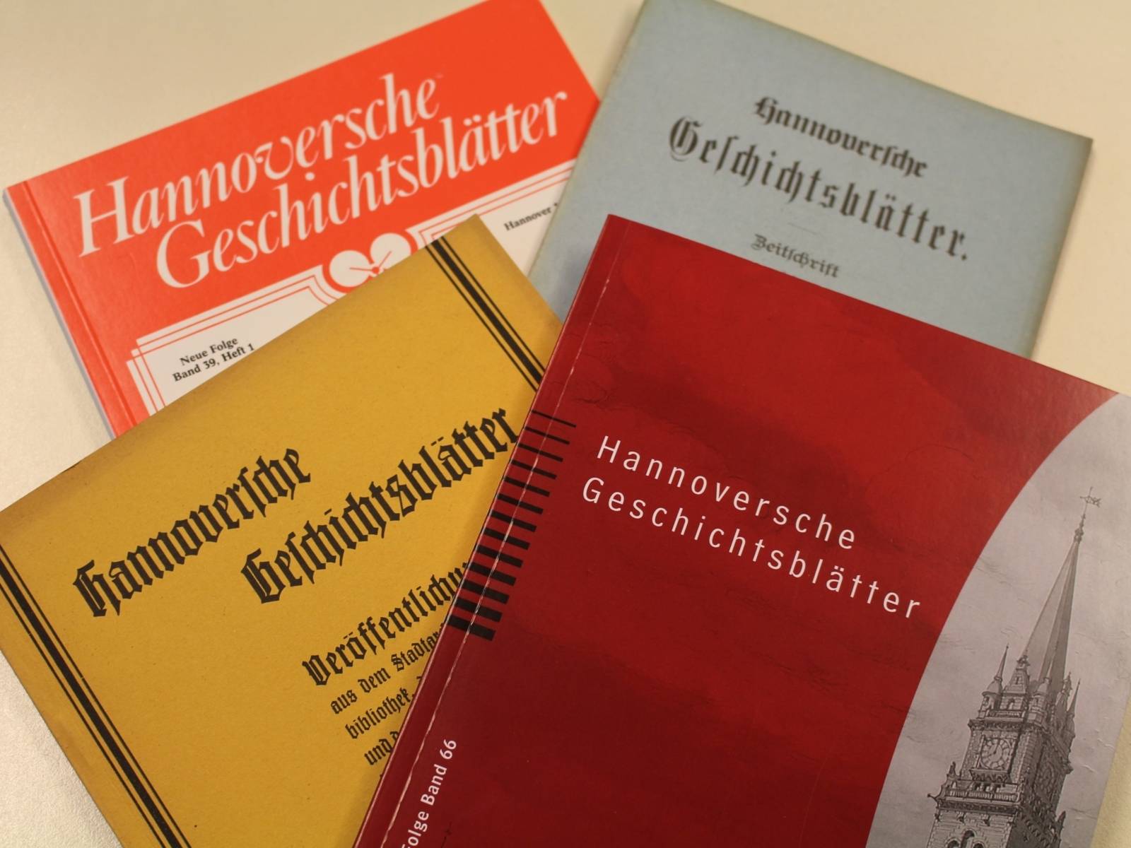 Titelseiten von Hannoverschen Geschichtsblättern