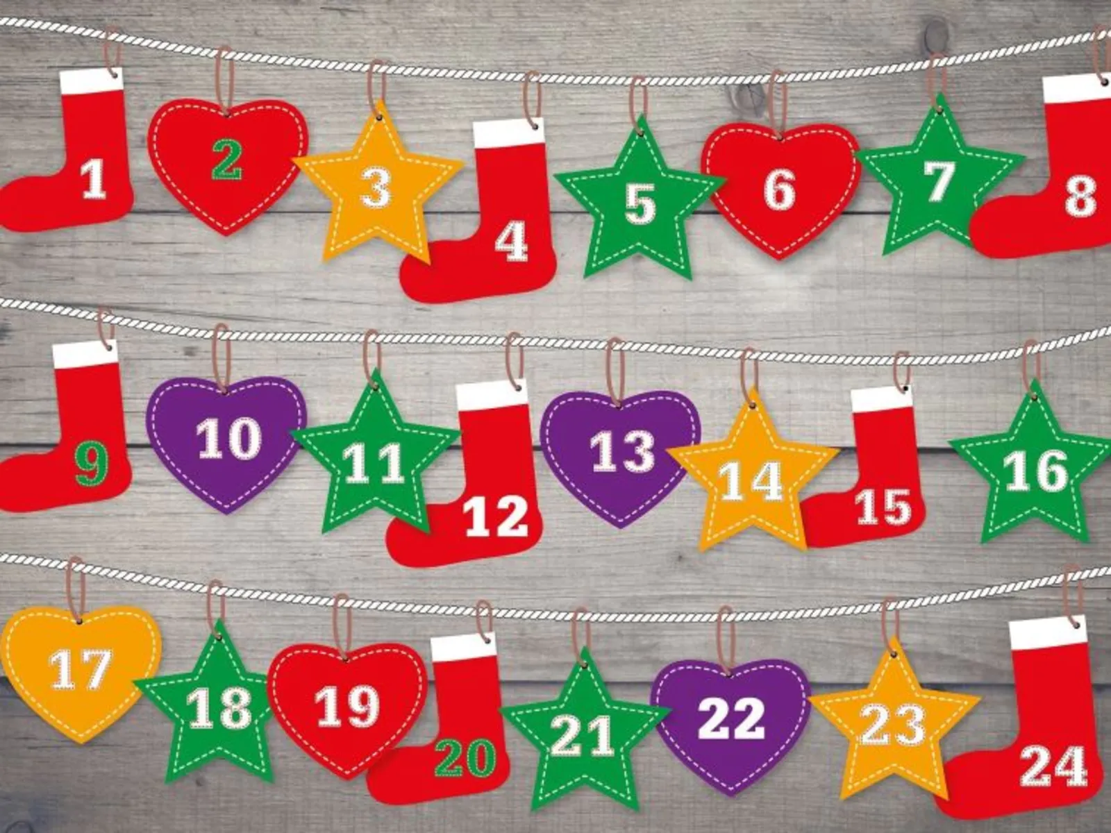 Zu sehen ist ein Adventskalender mit Herzen, Sternen und Stiefeln