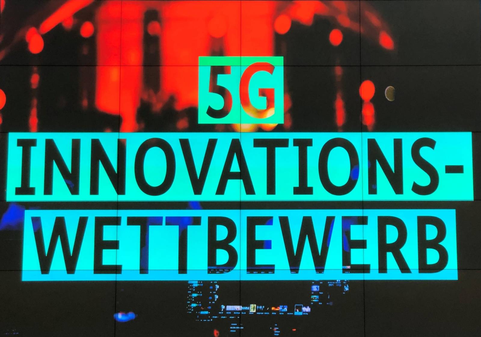 Grafik, in der "5G Innovationswettbewerb" steht. 