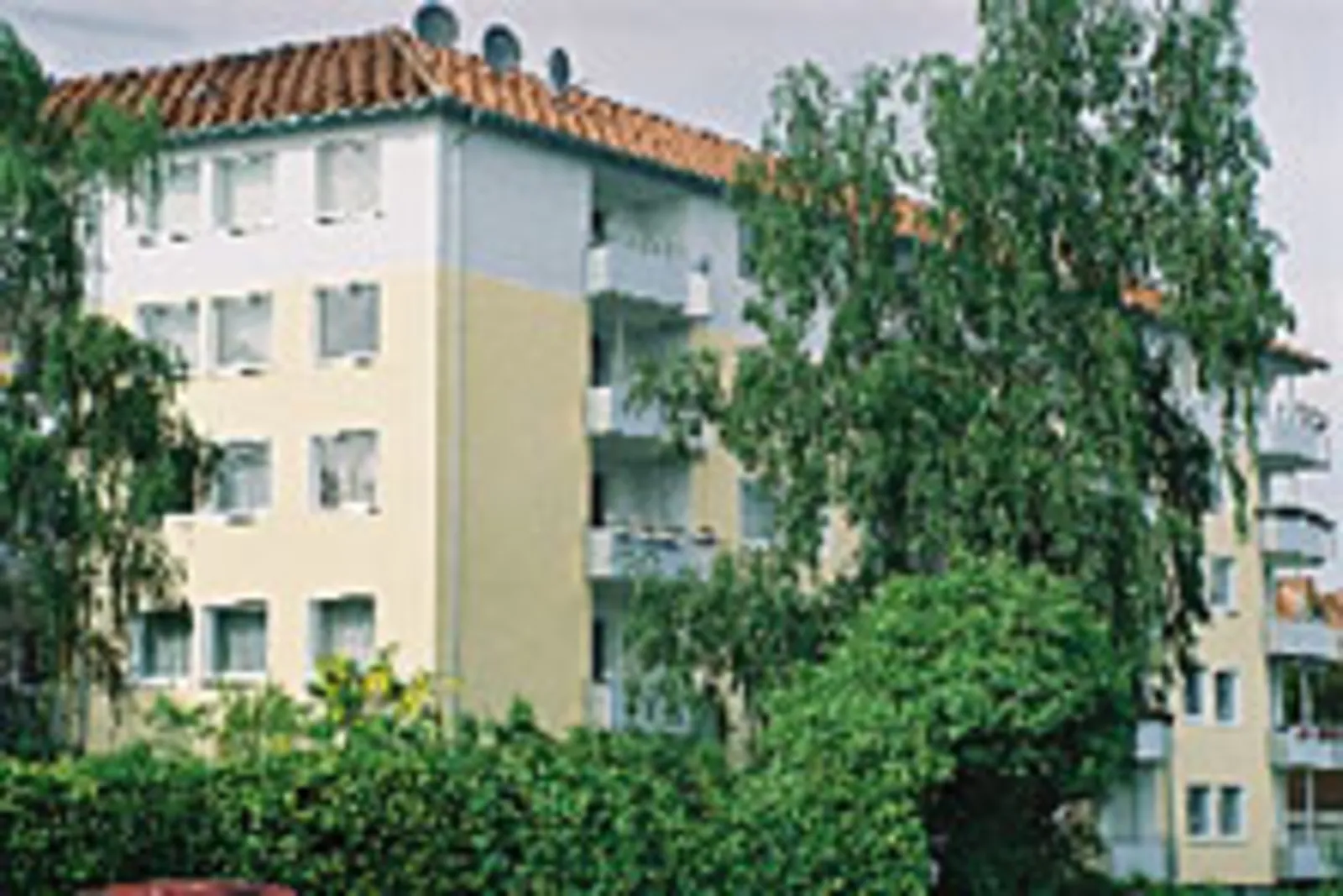 Modernisiertes Mehrfamilienhaus