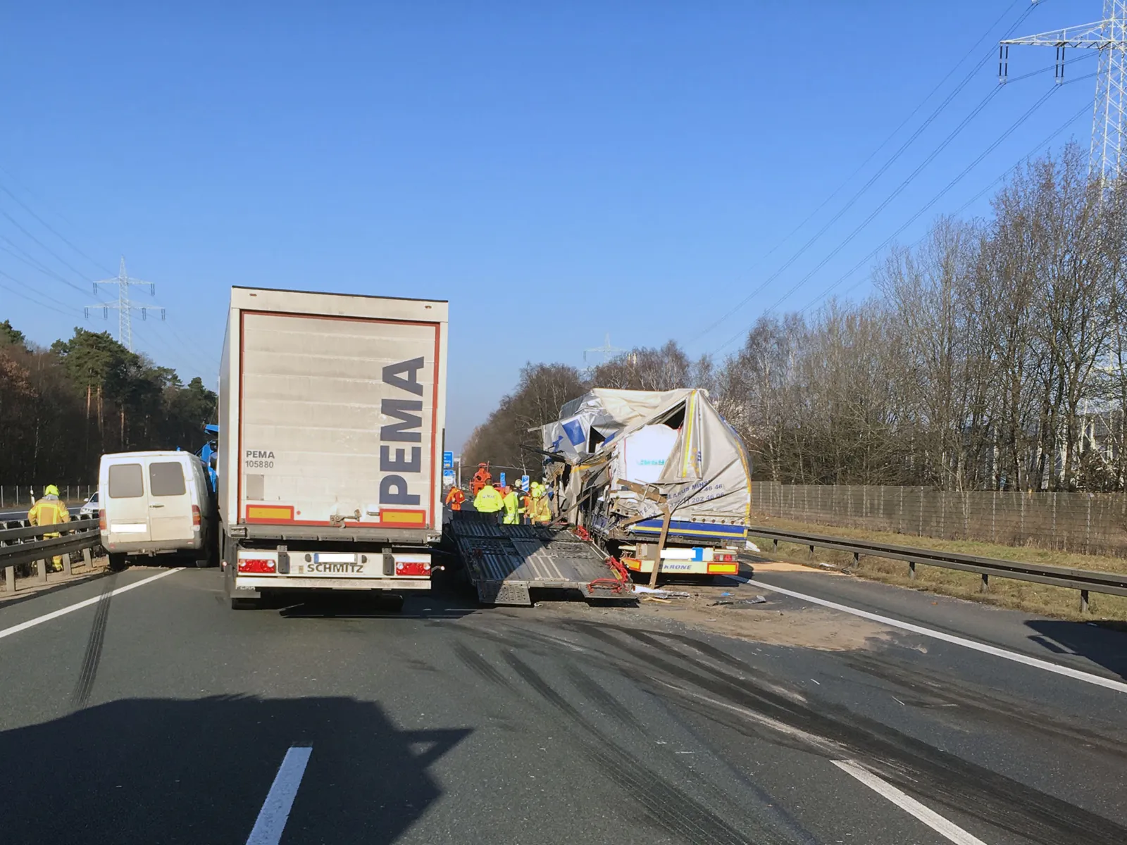 Schwerer Verkehrsunfall auf der Bundesautobahn 2