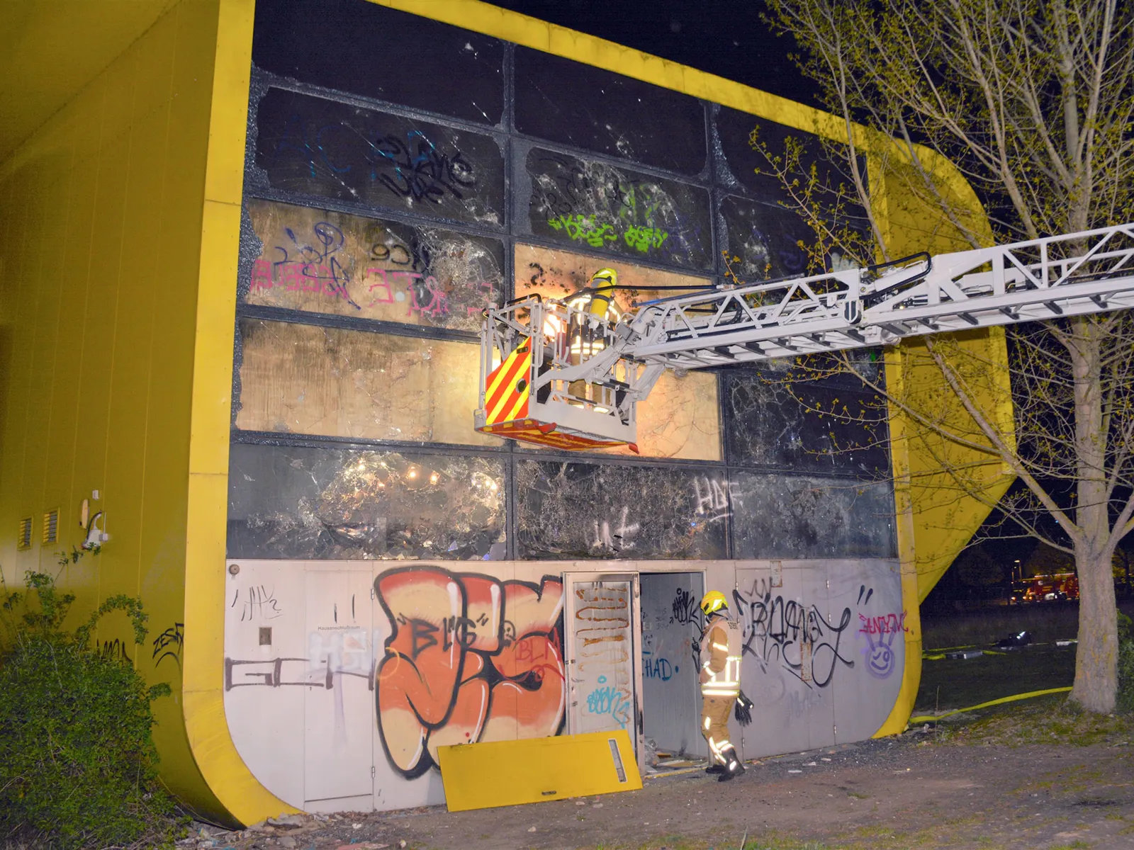 Brand im ehemaligen litauischen Pavillon auf dem EXPO-Gelände