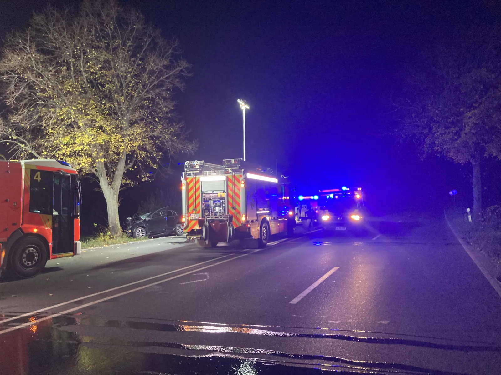 Die Feuerwehr Hannover an der Unfallstelle