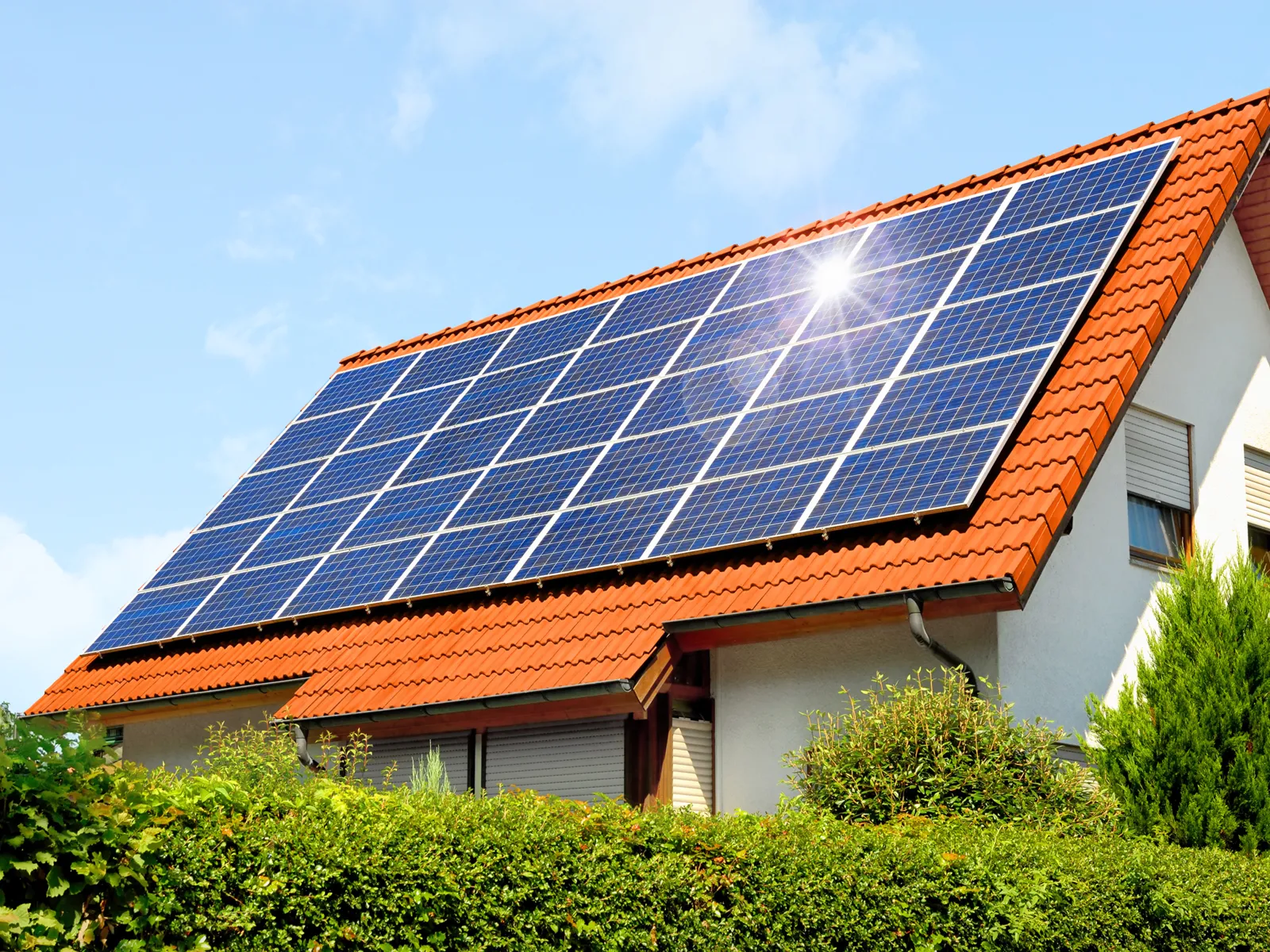 Dach mit Solarzellen