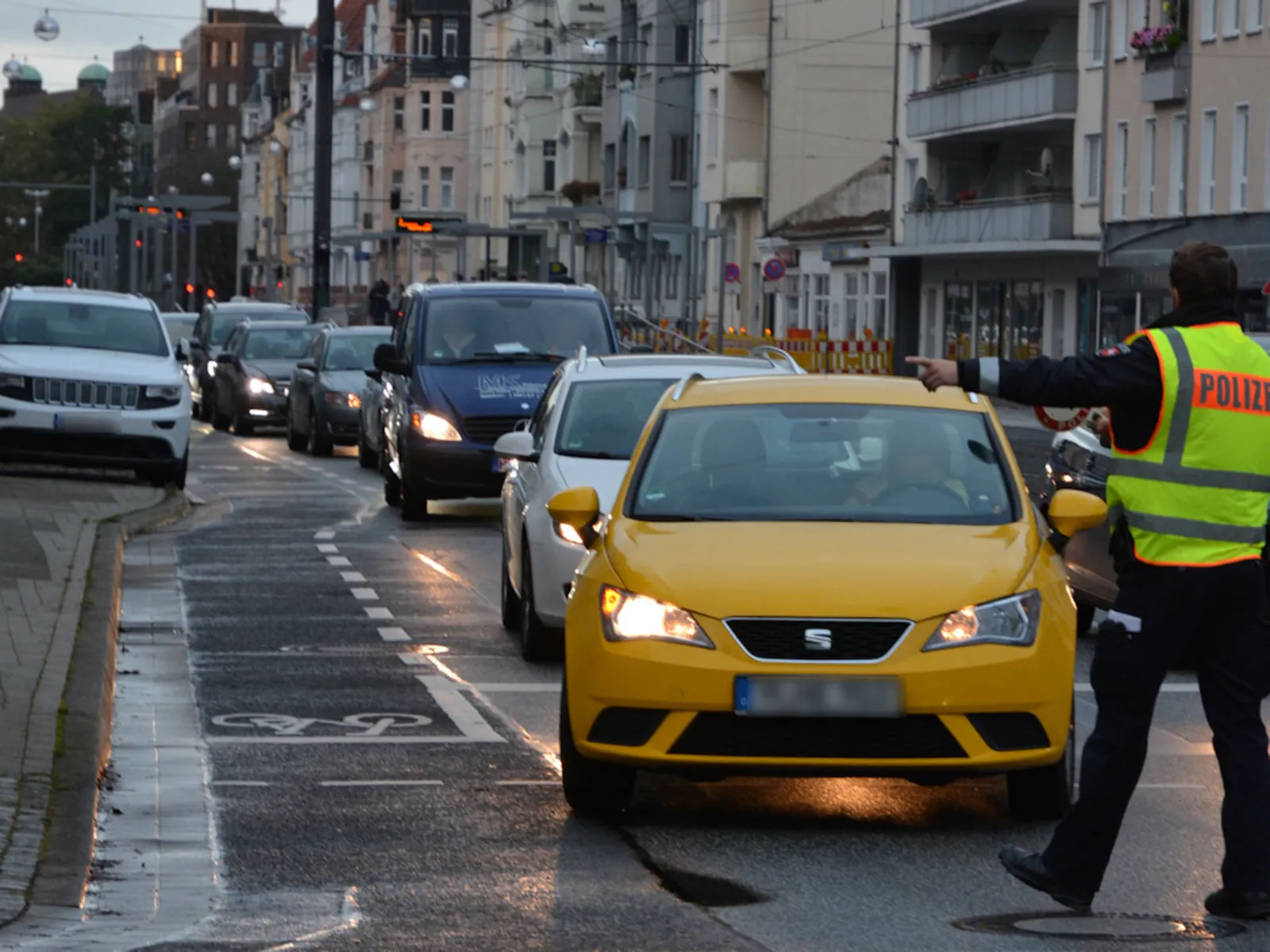 Polizist im Straßenverkehr