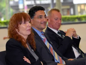 v.lks.: Frau Prof. Marie-Luise Dierks, Dr. Mustafa Yilmaz, Dr. Claus Weth