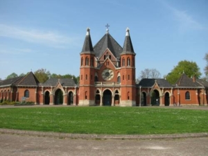Foto vom Eingang des Stöckener Friedhofes