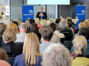 Hauke Jagau h&auml;lt die Begr&uuml;&szlig;ungsrede