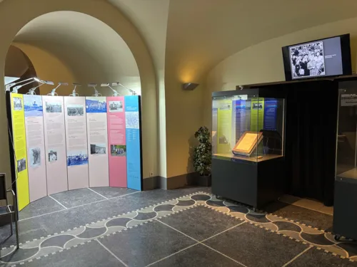 Gedenkort Grotte im Neuen Rathaus