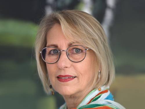 Die Krimiautorin Susanne Mischke