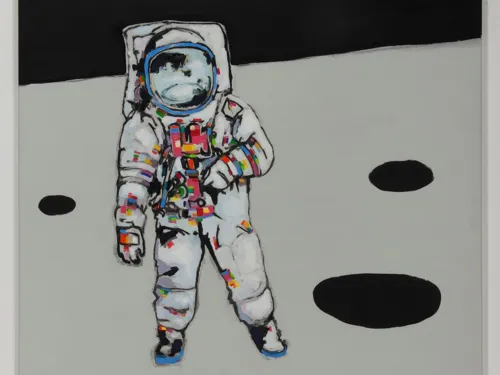 Zu sehen ist eine Malerei von Hannes Malte Mahler eines Astronauten auf einer minimalistischen Mondlandschaft.