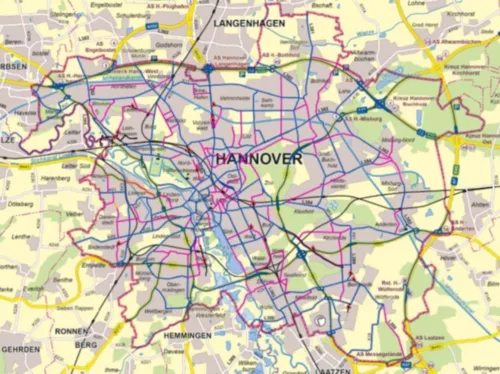 Ausschnitt aus einer Karte von Hannover mit pinkfarbenen, schwarzen und roten Linien