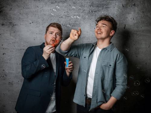 Comedian Johannes Floehr und Cartoonist Maxim Seehagen