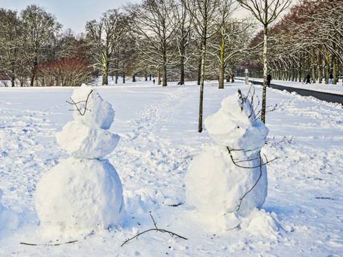 Schneemänner im Georgengarten Hero