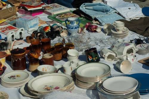 Flohmarkttisch