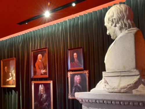 Blick durch den Ostflügel des Museums Schloss Herrenhausen