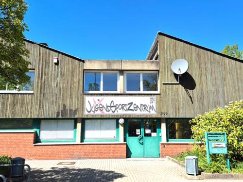 Jugendliche und Betreuer vom JugendSportzentrum Buchholz