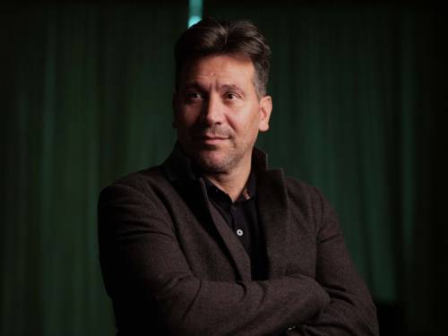 Der italienische Komponist und Pianist Apollo Giu