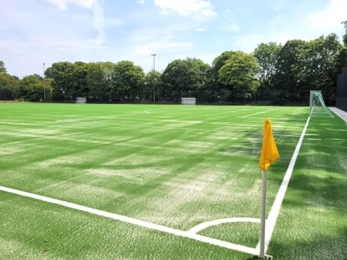 Kunststoffrasenplatz beim SV Sportfreunde Anderten