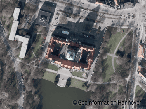Ein digitales Orthophoto zeigt das Neue Rathaus.