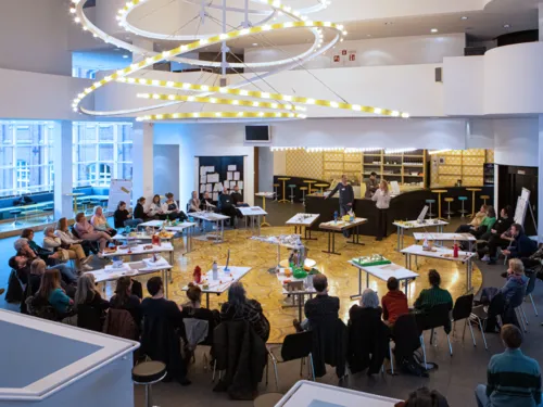 Workshop-Reihe „Schritt für Schritt"
