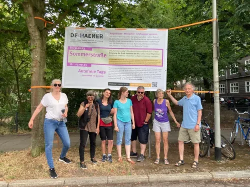 Vom 1. Juni bis zum 31. Oktober 2023 war der De-Hean-Platz für Autofahrer*innen gesperrt.