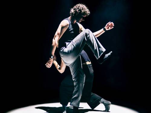 Ein Mann auf der Bühne