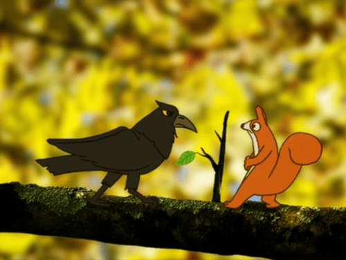 Eine Krähe und ein Eichhörnchen begegnen sich auf dem Ast