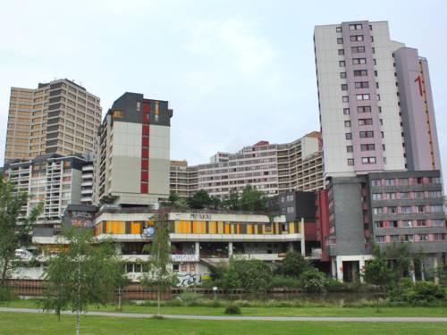 Brutalismus-Bau Ihme-Zentrum